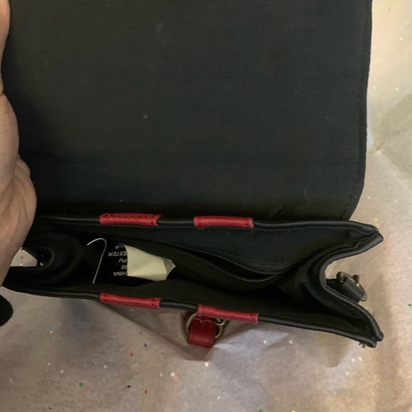 Used like new platform 9 3/4  cross body bag - Picture 2 of 6